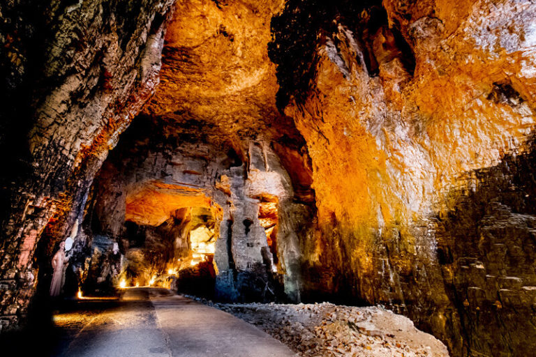 La Balme les Grottes - Les grottes