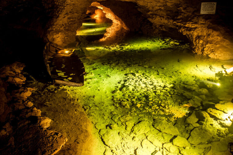 La Balme les Grottes - Les grottes