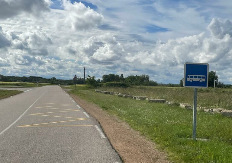 arrêt de bus Mqarignieu