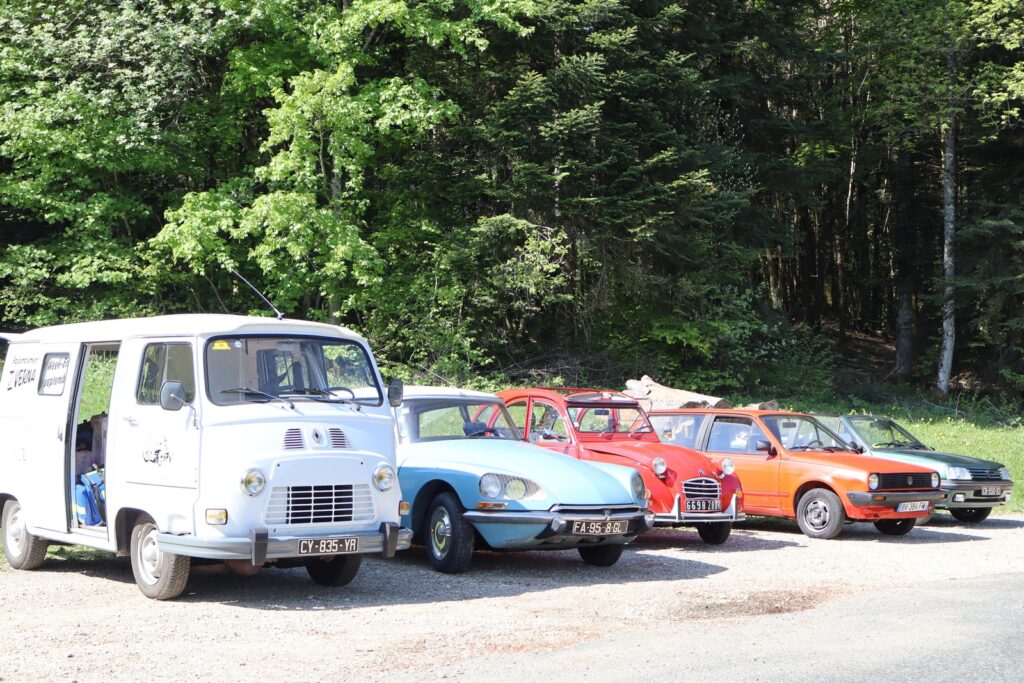 Exposition de voitures anciennes